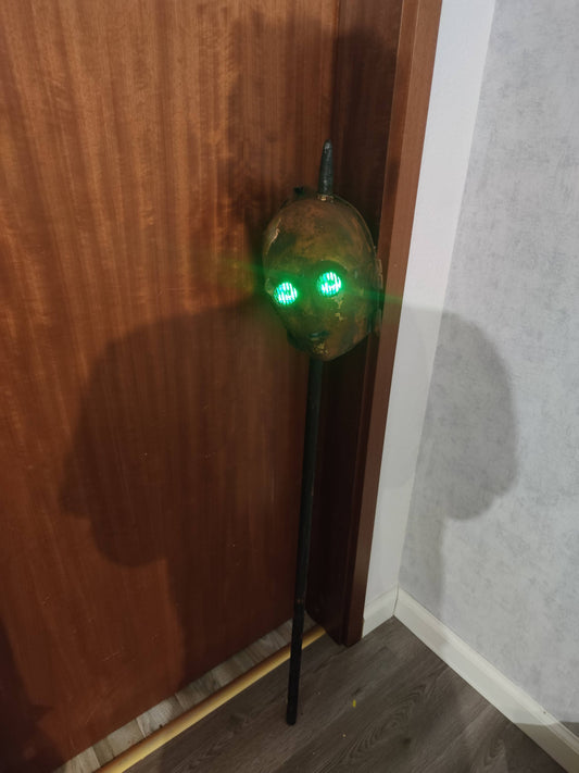 Protokolldroiden-Kopf – Trophäe aus der Wüste