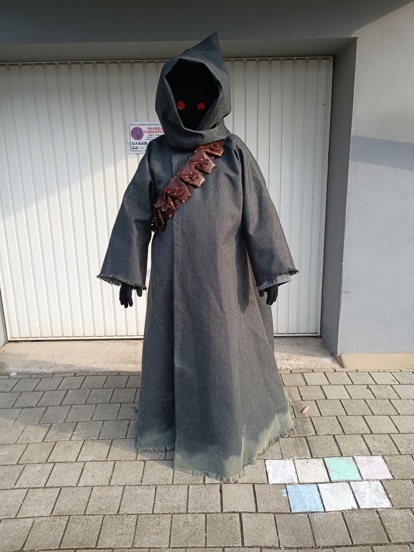 Offworld Jawa Cosplay