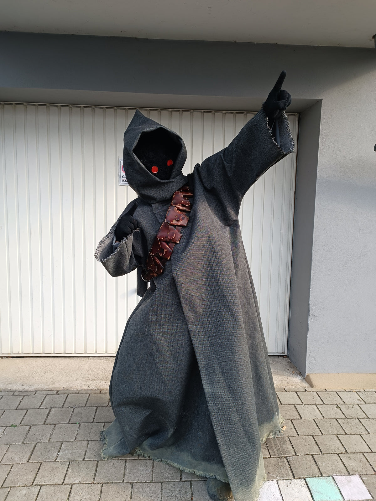 Offworld Jawa Cosplay
